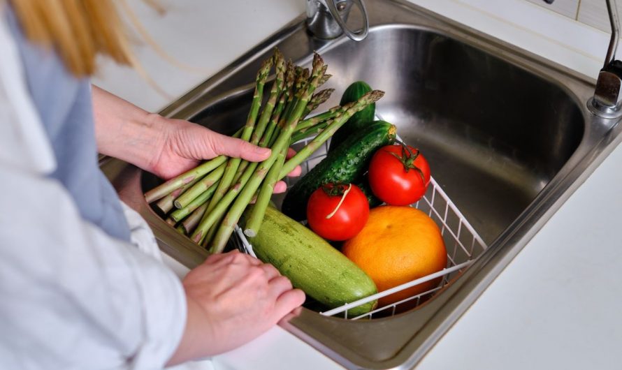 Как мыть овощи и фрукты, чтобы удалить химикаты?